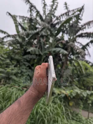 iQOO 256 GB সাদা