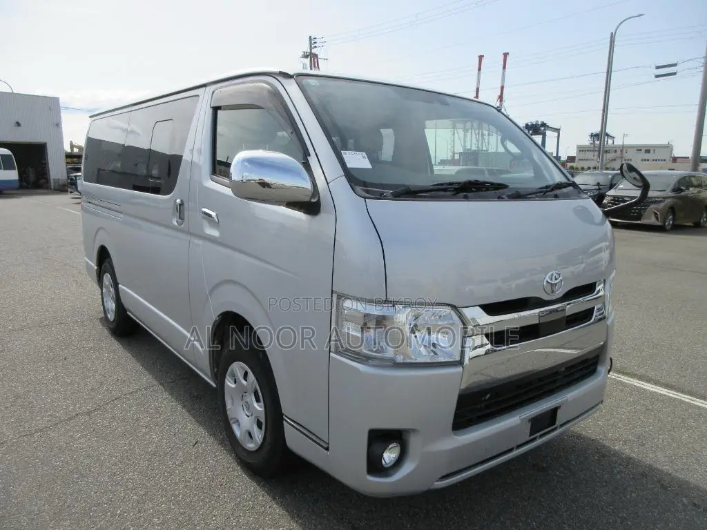 Toyota HiAce 2021 Silver
