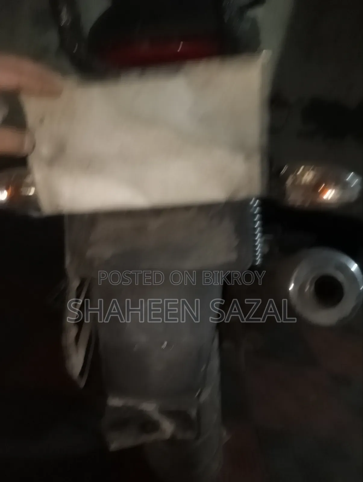 বাজাজ ভি১৫ ২০১৮ সাদা