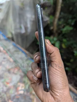 Apple iPhone X 64 GB Black