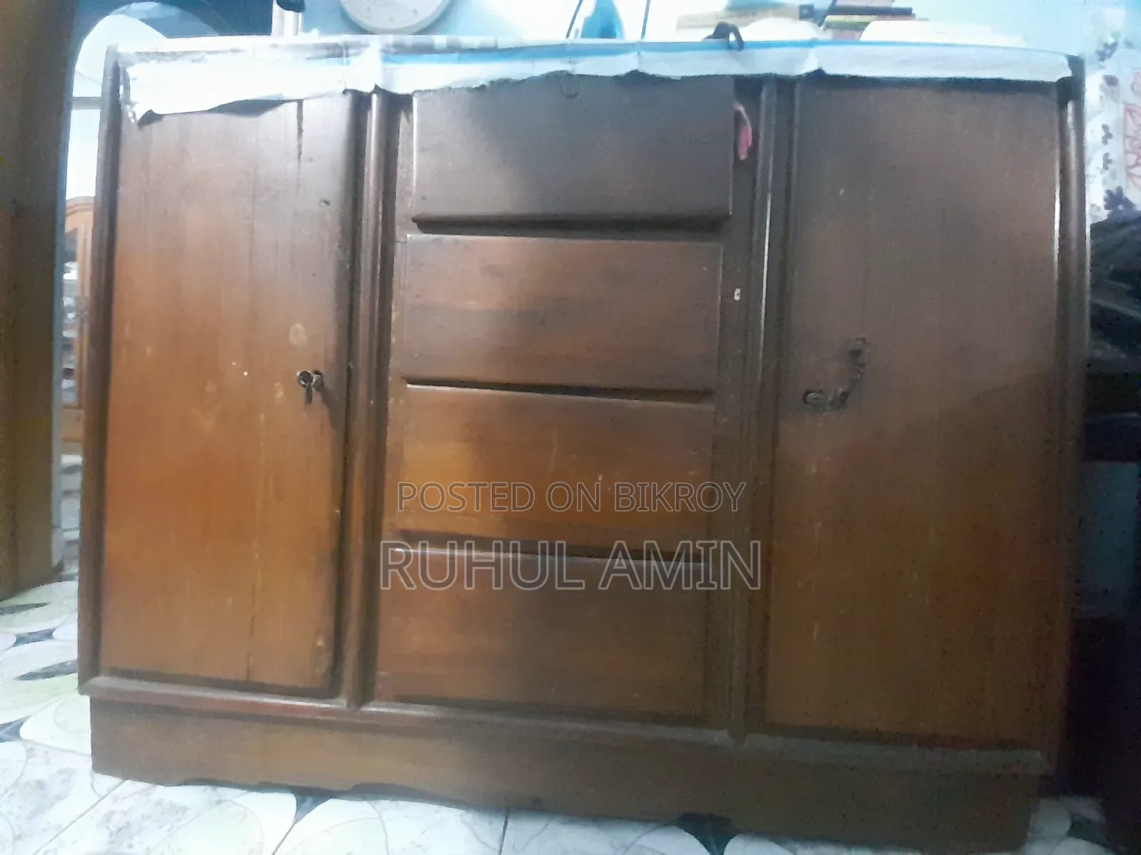 অনেক ভালো মানের ওয়ার্ডরোব