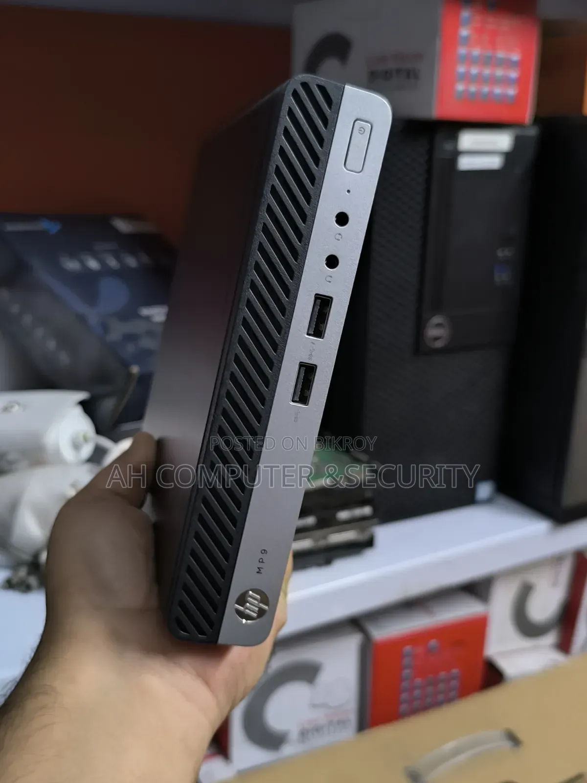 ডেস্কটপ কম্পিউটার HP EliteDesk 800 G4 8GB ইন্টেল SSD 256GB