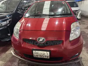 Toyota Vitz 1.3 AWD 5dr 2010 Red