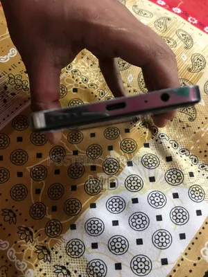 রিয়েলমি ১২ ৫জি ১২৮ জিবি