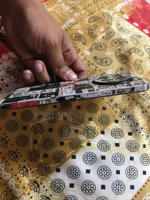 রিয়েলমি ১২ ৫জি ১২৮ জিবি