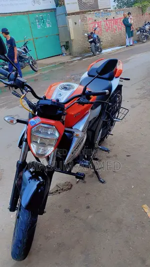 সুজুকি জিক্সার এসএফ ২০২৪ অরেঞ্জ