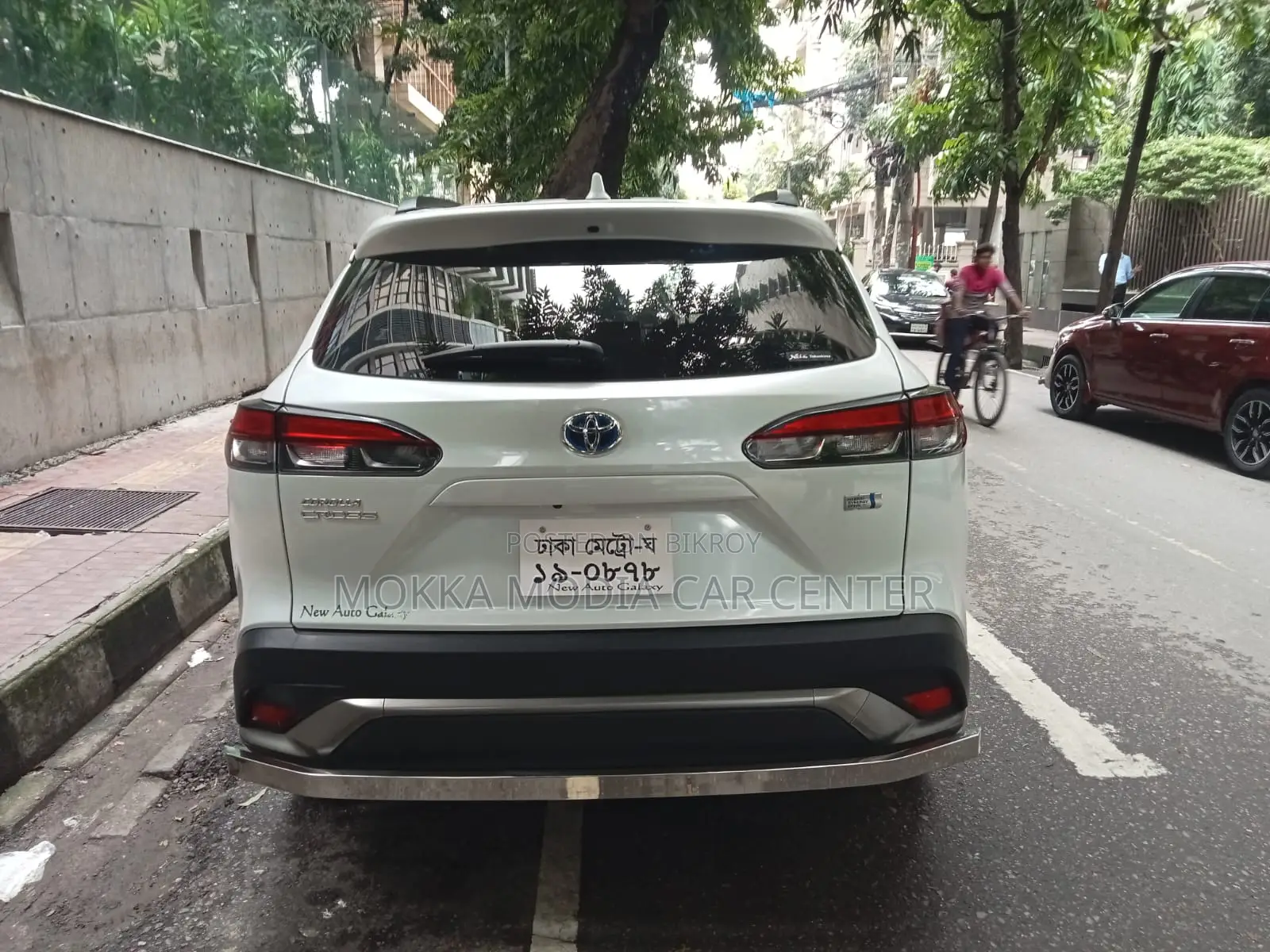 টয়োটা করোলা ক্রস ২০২২ পার্ল