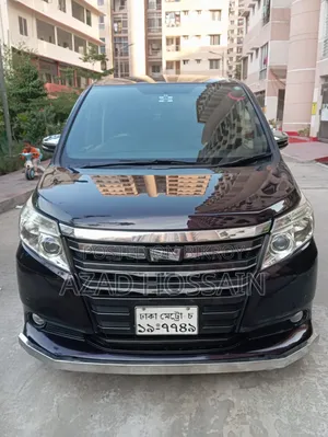 Toyota Noah 2.0 FWD (8 Seater) 2014 Purple