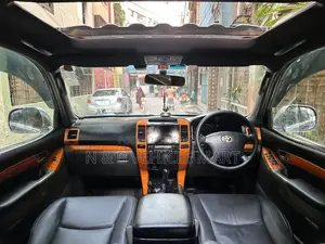 Toyota Land Cruiser PRADO 2003 Black