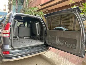 Toyota Land Cruiser PRADO 2003 Black