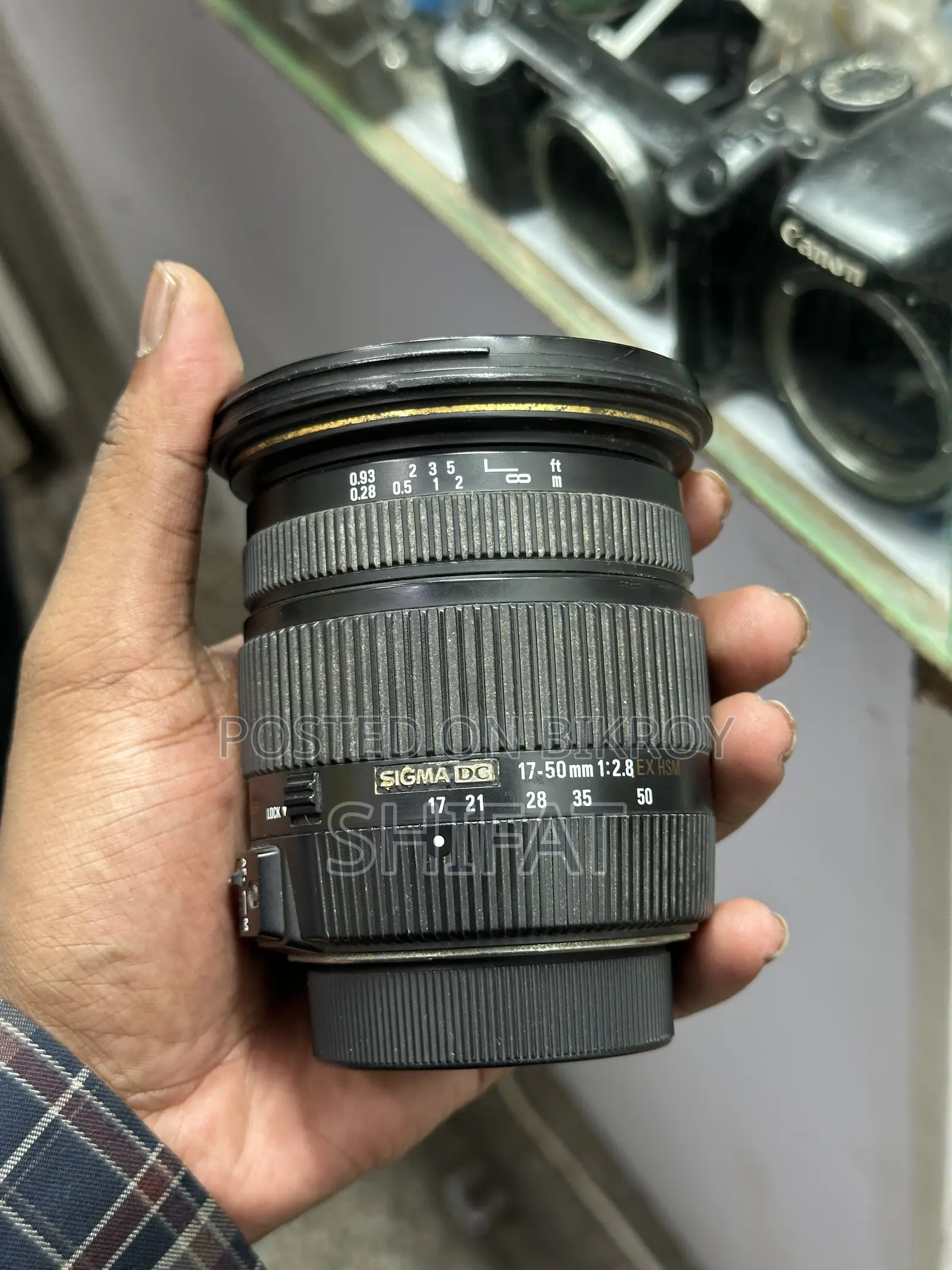 Full Frame DSLR