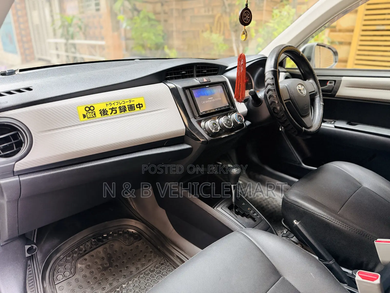 Toyota Axio 1.5 X 2WD 2014 Silver