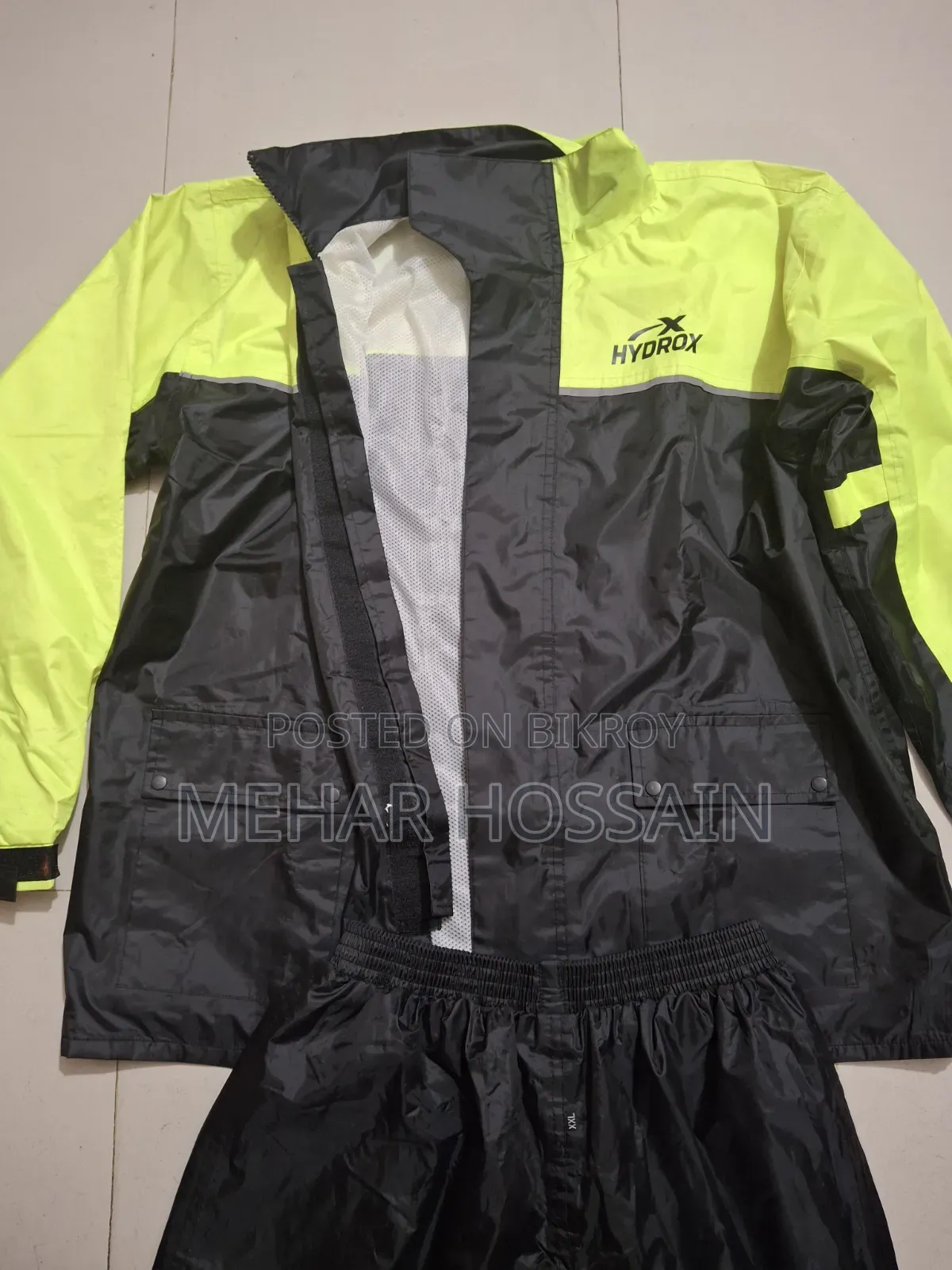 Hydrox Raincoat