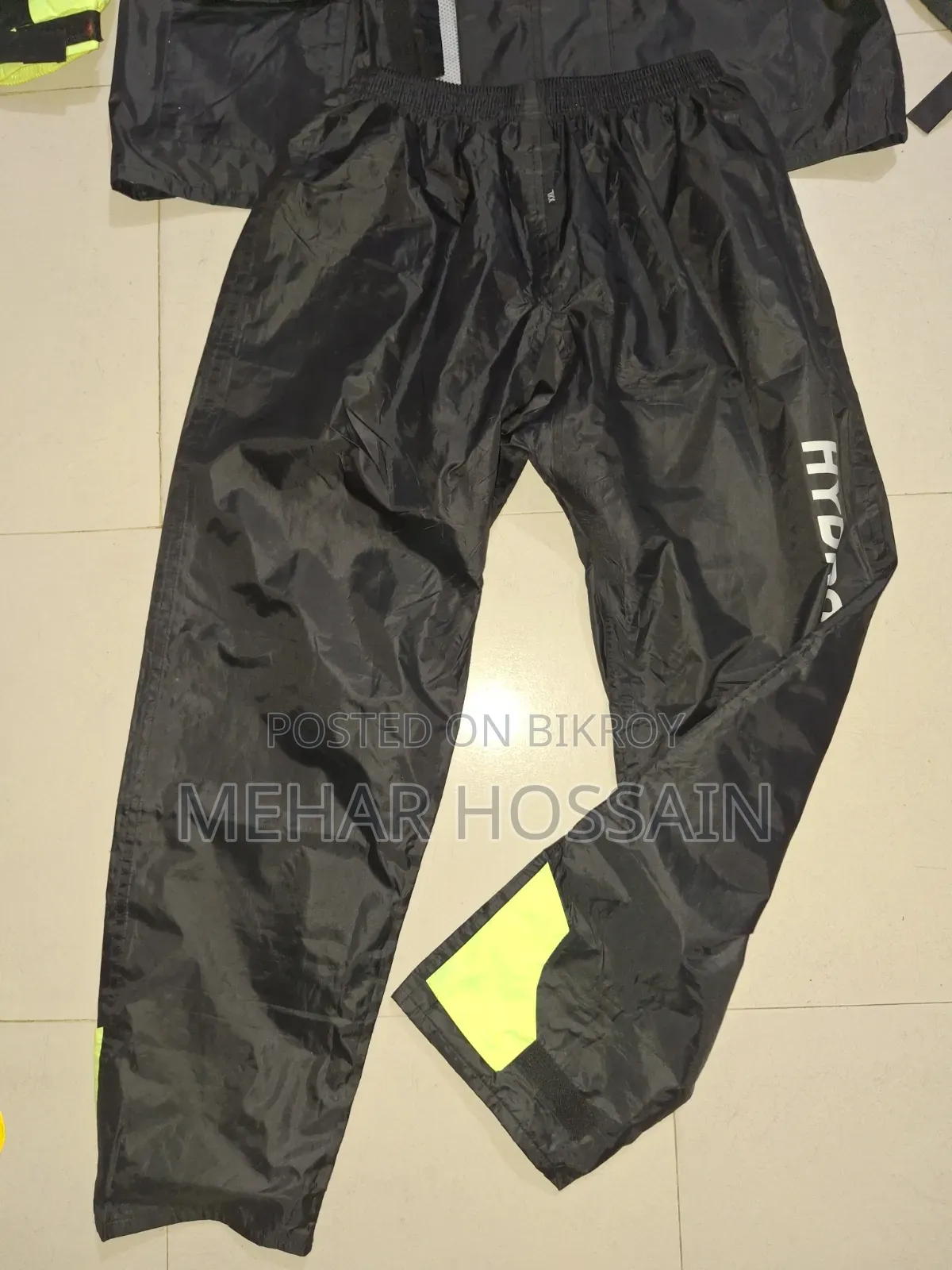 Hydrox Raincoat