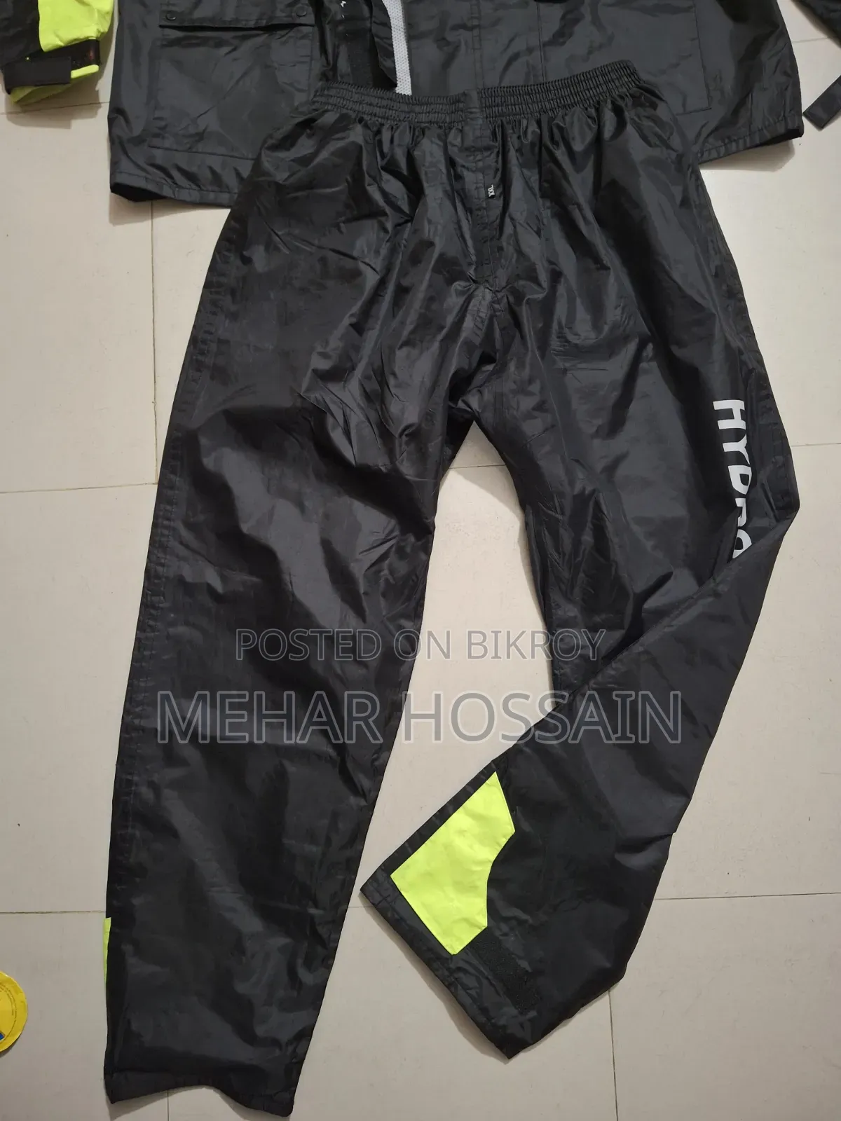 Hydrox Raincoat