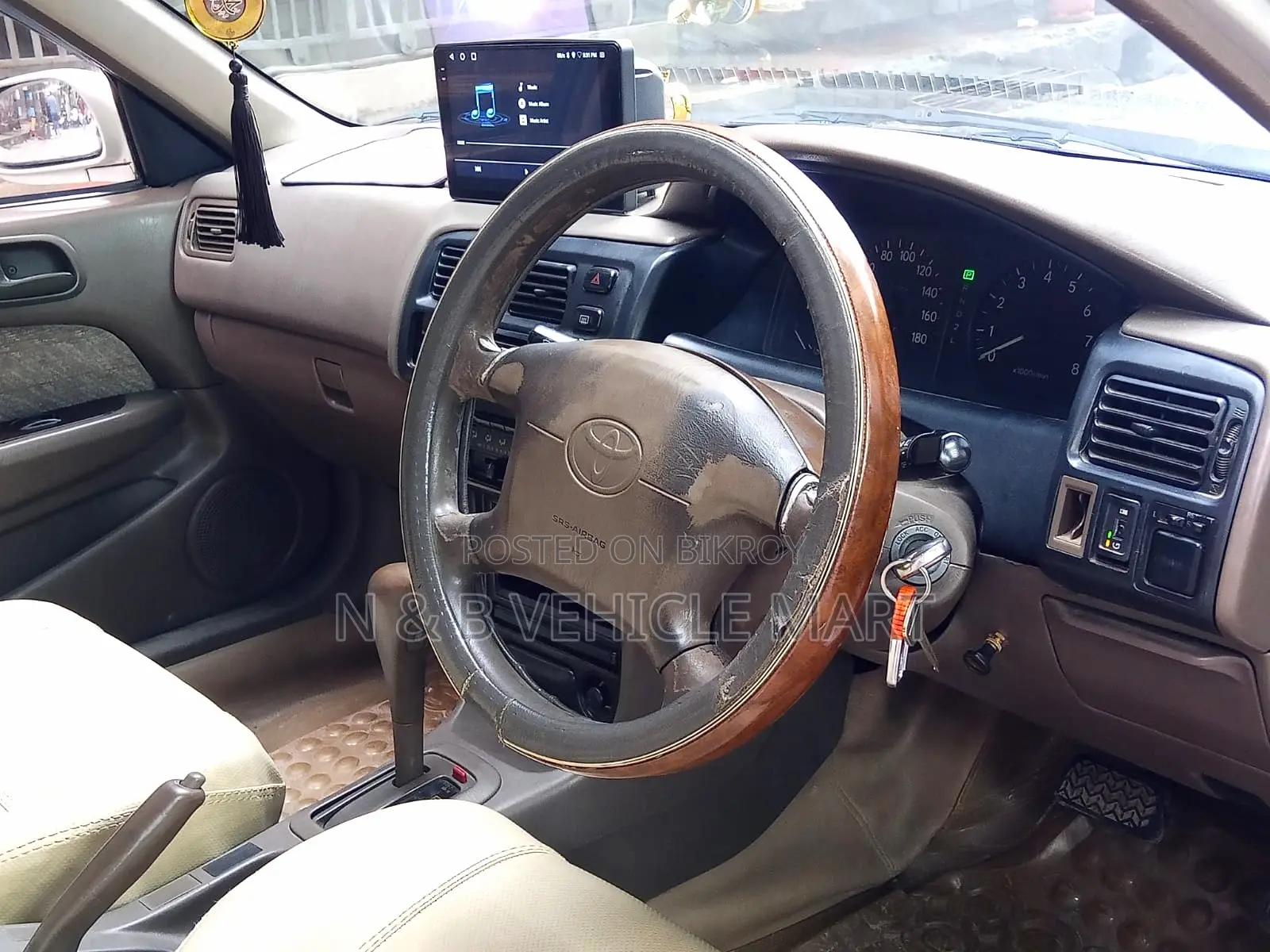 টয়োটা করোলা সেডান অটোমেটিক ১৯৯৭ পার্ল