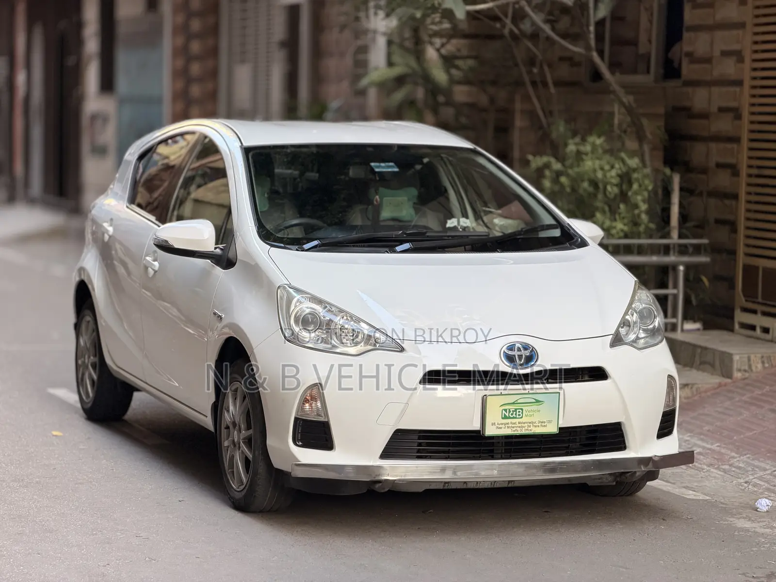Toyota Aqua G 2014 Pearl