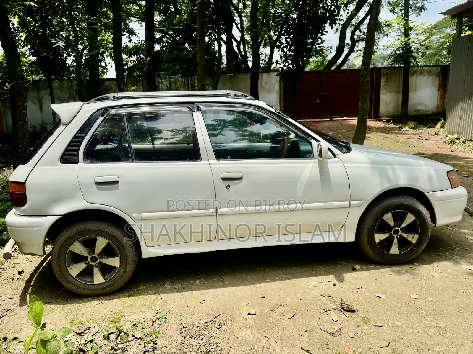 টয়োটা স্টারলেট গ্লানজা ১৯৯৫ সাদা