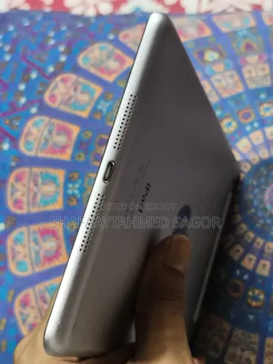 Apple 16 GB Silver