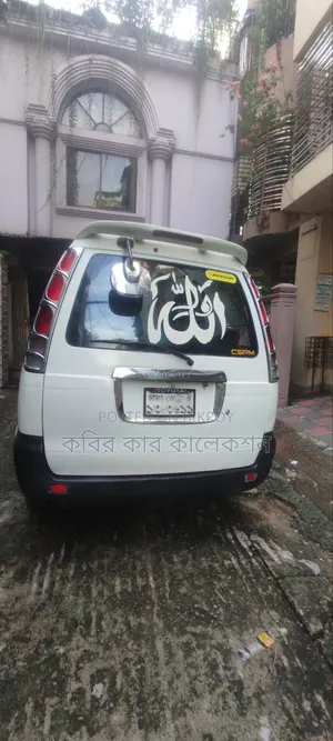 টয়োটা নোয়াহ ২০০৩ হোয়াইট