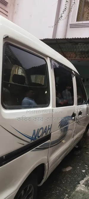 টয়োটা নোয়াহ ২০০৩ হোয়াইট