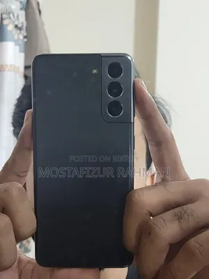 স্যামসাং গ্যালাক্সি এস২১ ৫জি ১২৮ জিবি ব্ল্যাক