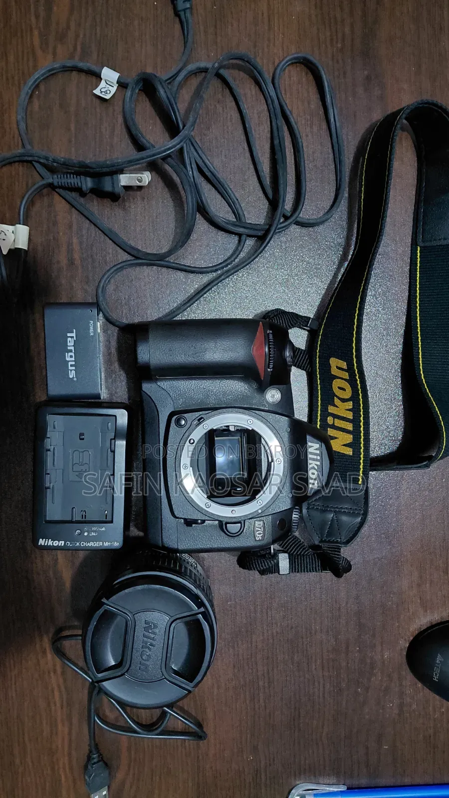 Nikon D70s DSLR Camera