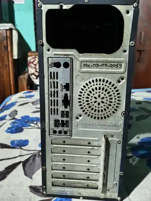 পিসি/কম্পিউটার কেস