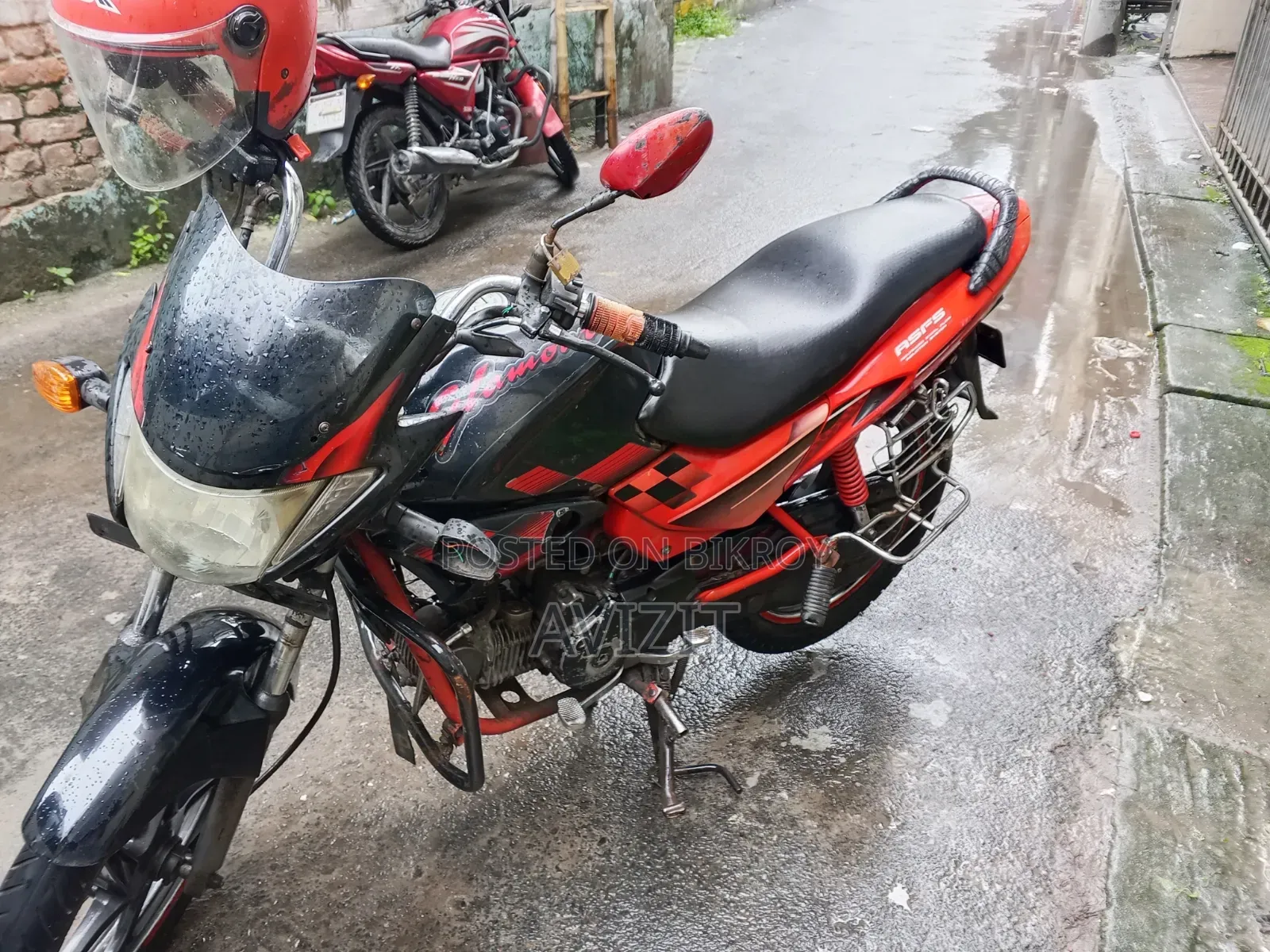 হিরো গ্ল্যামার ২০১৬ লাল