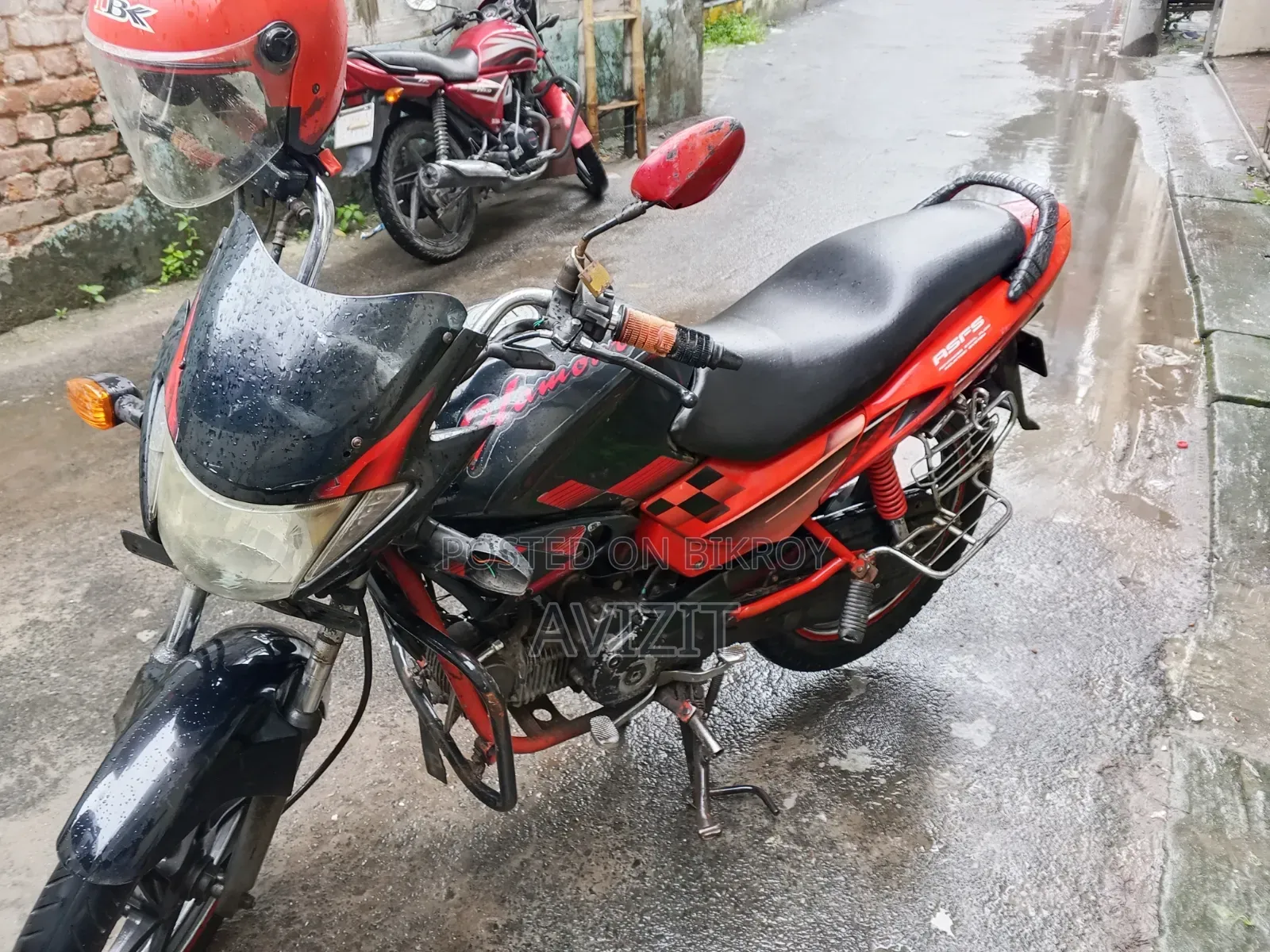 হিরো গ্ল্যামার ২০১৬ লাল