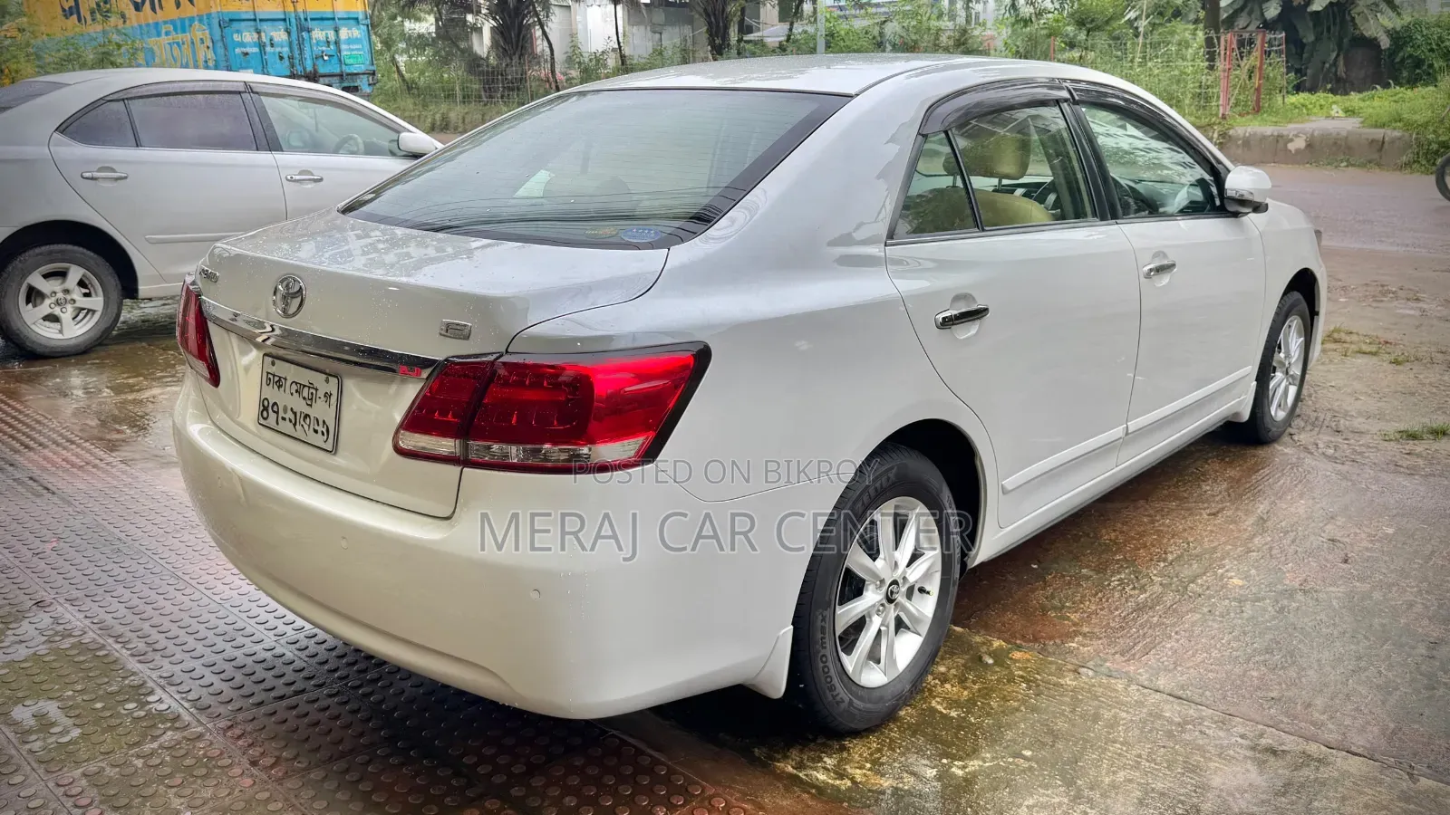 টয়োটা প্রিমিও ১.৫ এফডব্লিউডি ২০১৭ পার্ল