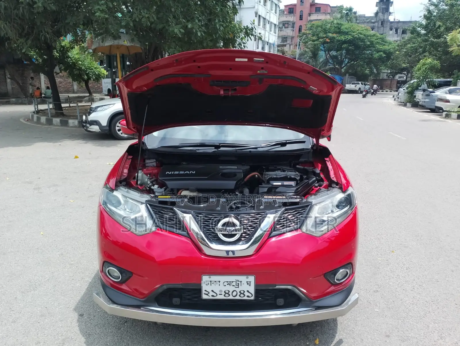 নিসান এক্স-ট্রেইল ২.০ হাইব্রিড এফডব্লিউডি ২০১৬ লাল