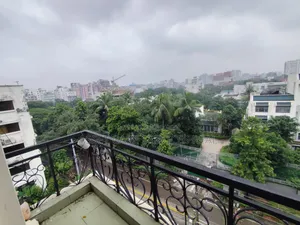 বারিধারায় ৪ বেডরুমের অ্যাপার্টমেন্ট ভাড়ার জন্য