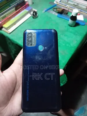 ওয়ালটন ৩২ জিবি নীল
