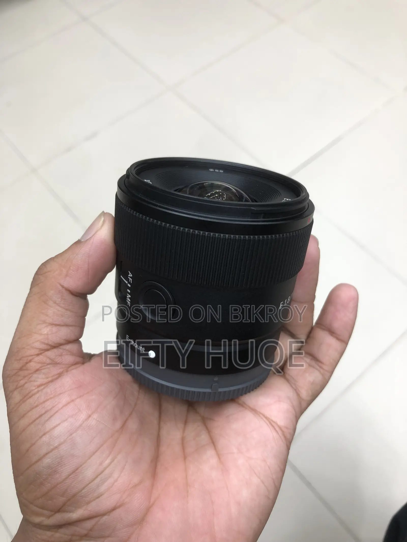 Sony E 11mm F1.8 Aps-C Ultra-Wide-Angle Prime Lens