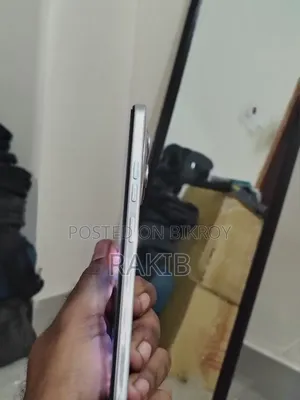টেকনো স্পার্ক ৩০ প্রো ২৫৬ জিবি লাল