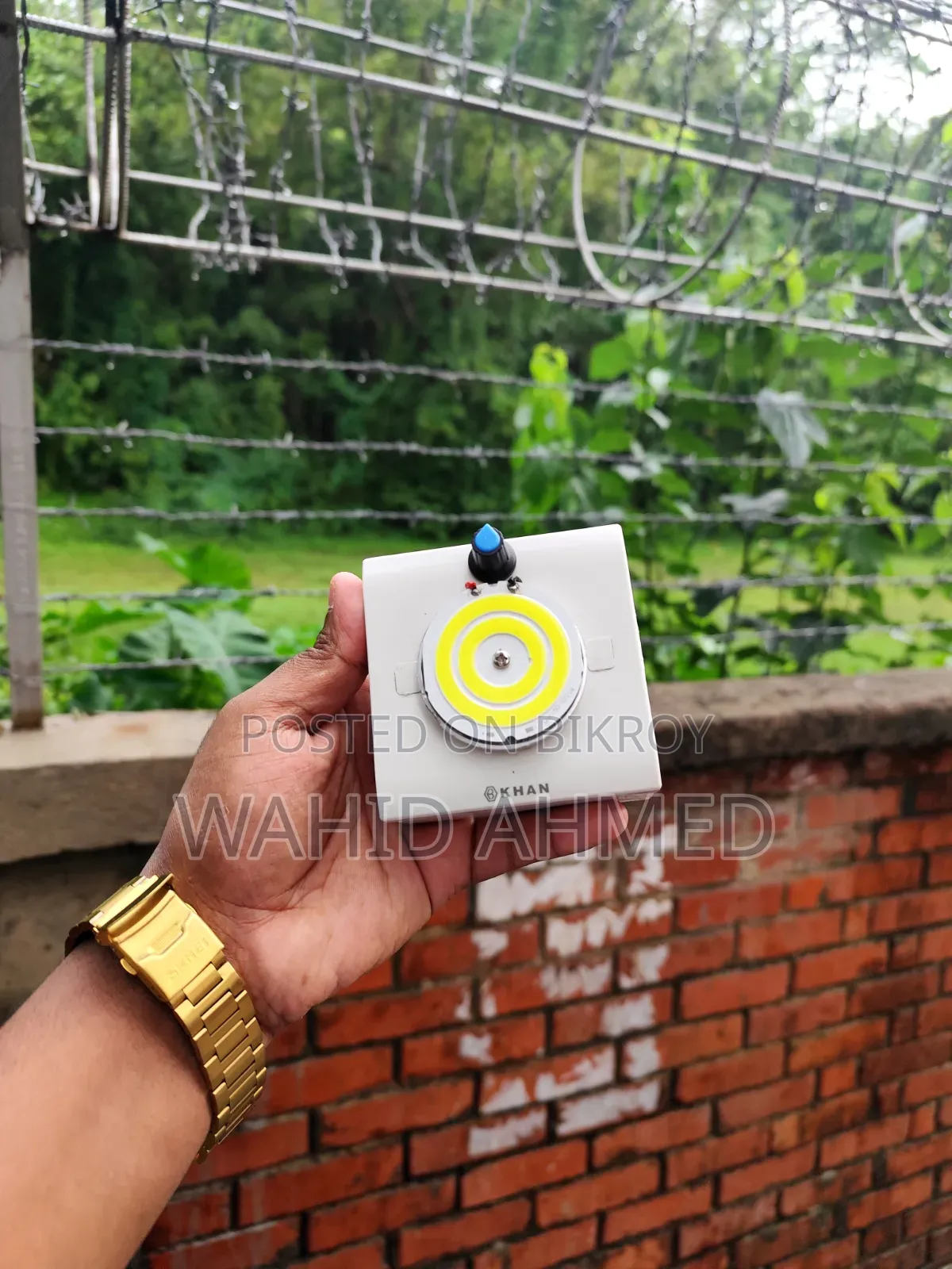 সকল ধরণের গেজেট আইটেম রিপেয়ার করা হয় Raihan's Repairing Station - এ
