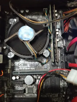 Desktop Computer Gigabyte 4GB SSD 128GB