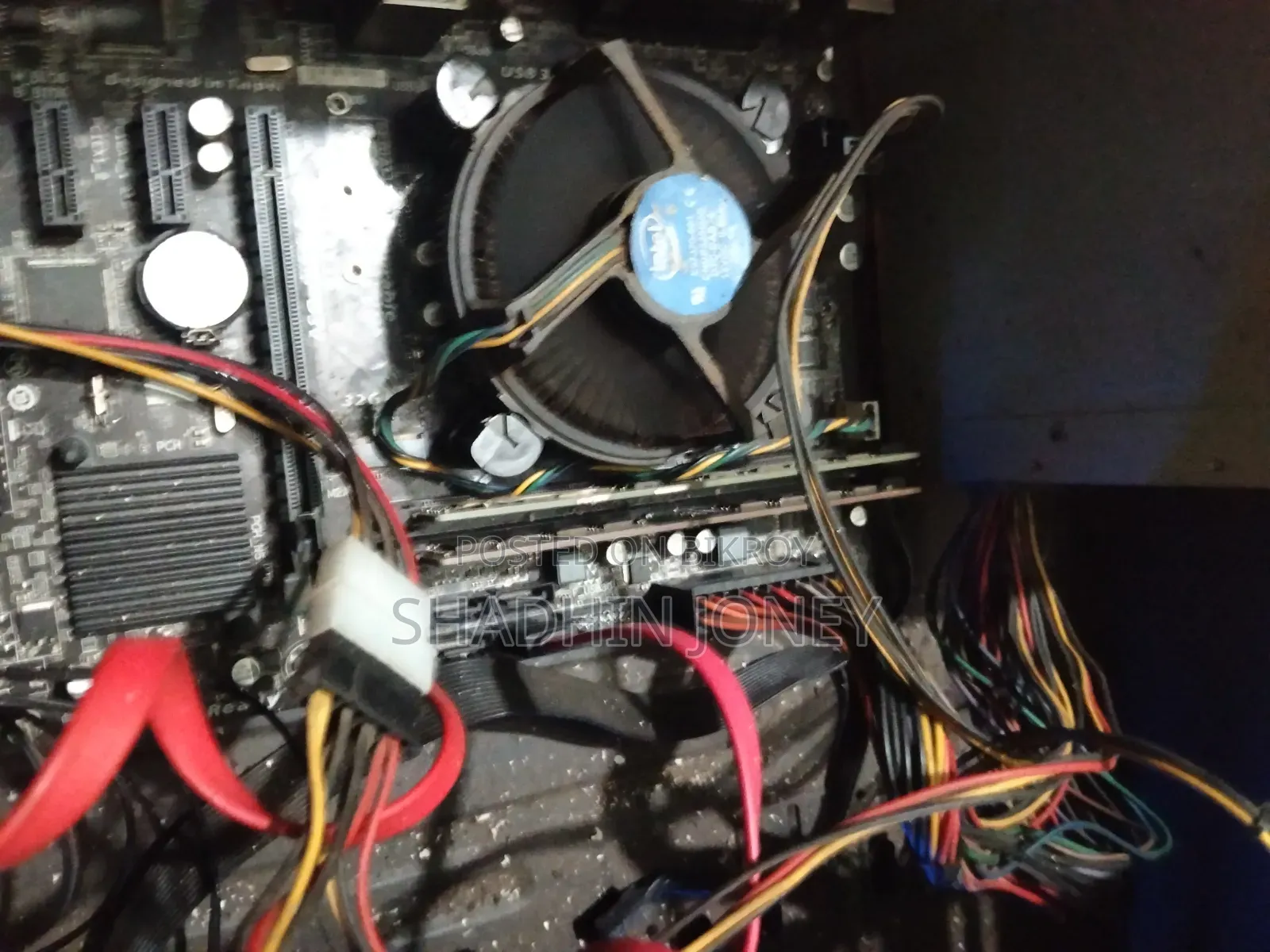 Desktop Computer Gigabyte 4GB SSD 128GB
