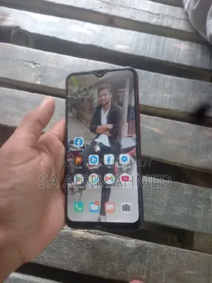 Vivo Y11 32 GB Red