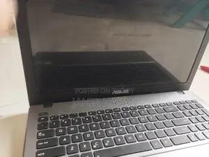 Laptop ASUS X552LDV 8GB Intel Core I5 HDD+SSD 1TB
