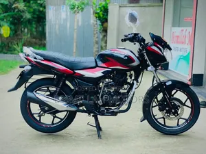 বাজাজ ডিসকভার ১২৫ ২০২৫ ব্ল্যাক