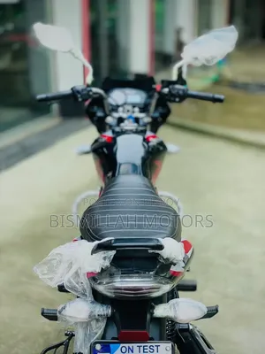 বাজাজ ডিসকভার ১২৫ ২০২৫ ব্ল্যাক