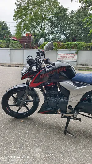 New TVS Apache RTR 160 4V 2022 Black
