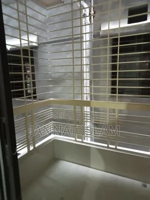 4-bedroom Apartment in Vashantek for Rent