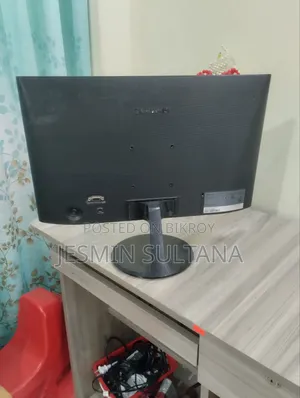 ডেস্কটপ কম্পিউটার স্যামসাং ৪জিবি ইন্টেল পেন্টিয়াম এইচডিডি ৫১২জিবি