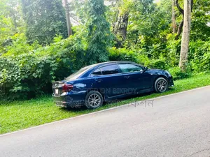 টয়োটা অ্যালিয়ন ২০০২ কালো