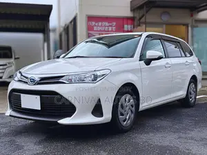 Toyota Corolla Fielder 1.5 Hybrid FWD 2021 Pearl