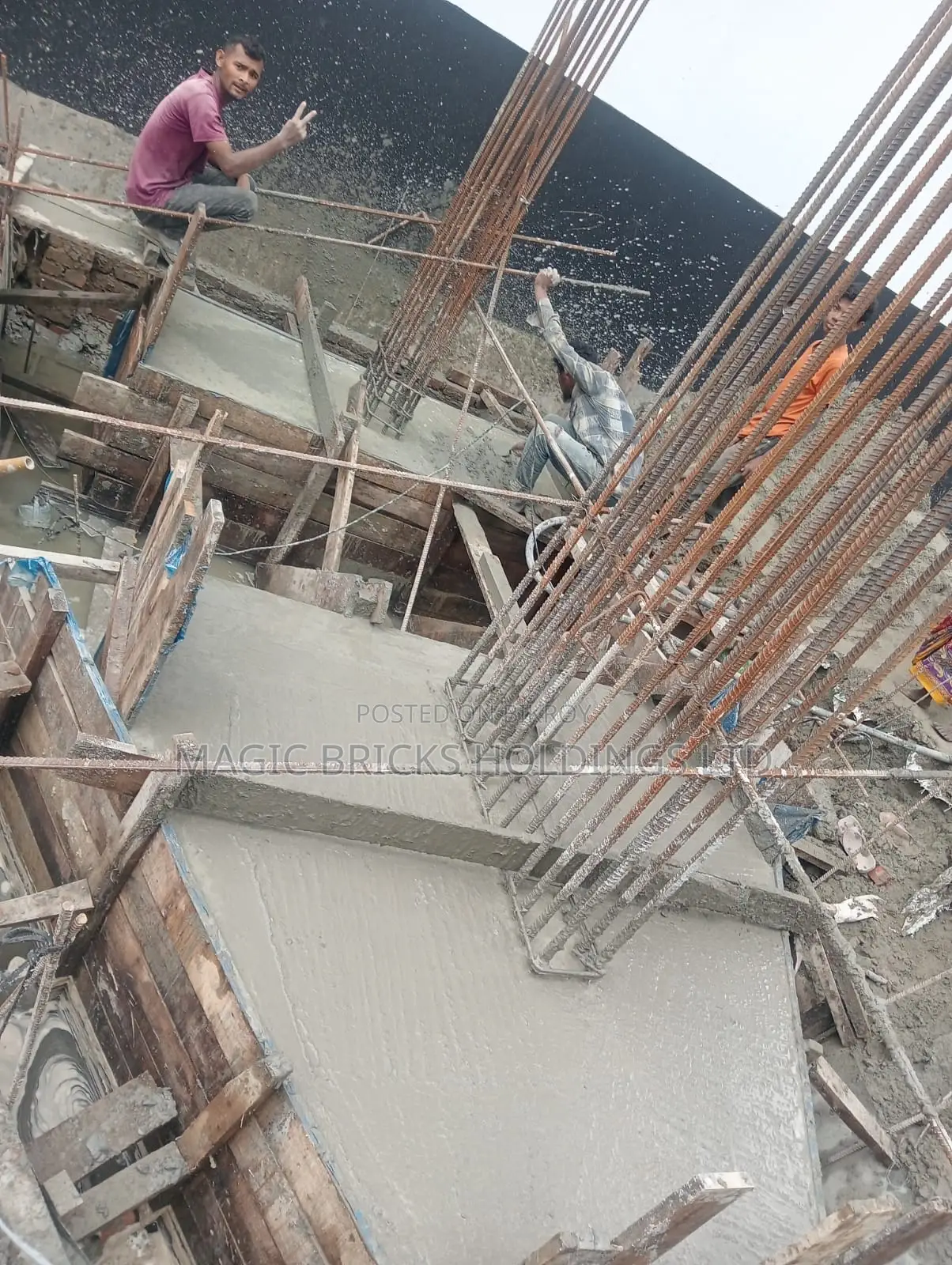 3-bedroom Apartment in Magic Bricks, Basundhara for Sale
