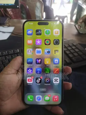 New Apple iPhone 16 Pro Max 256 GB Gold